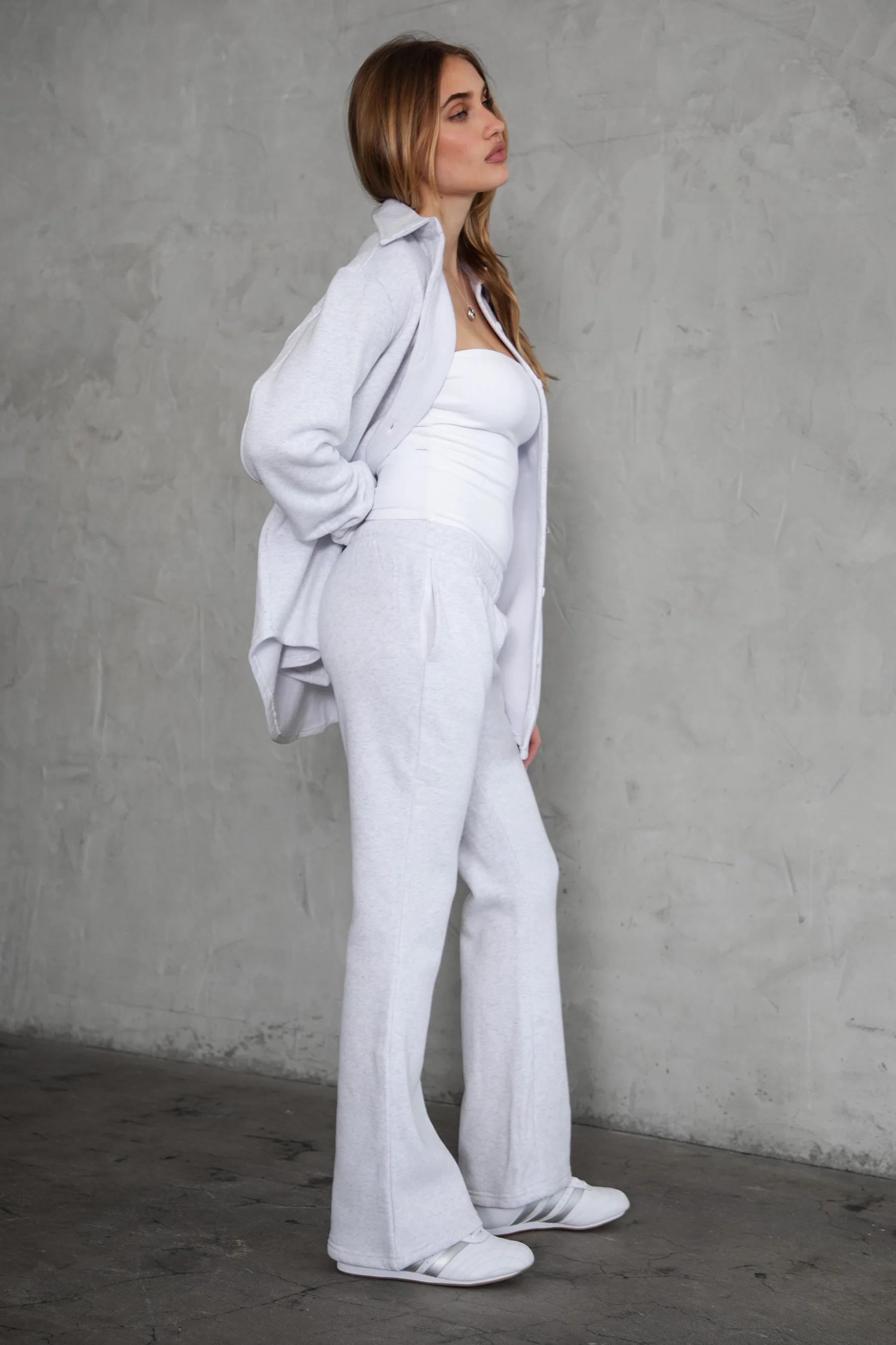 JIYA Essential Fleece Flare Sweat Pants - Image 20