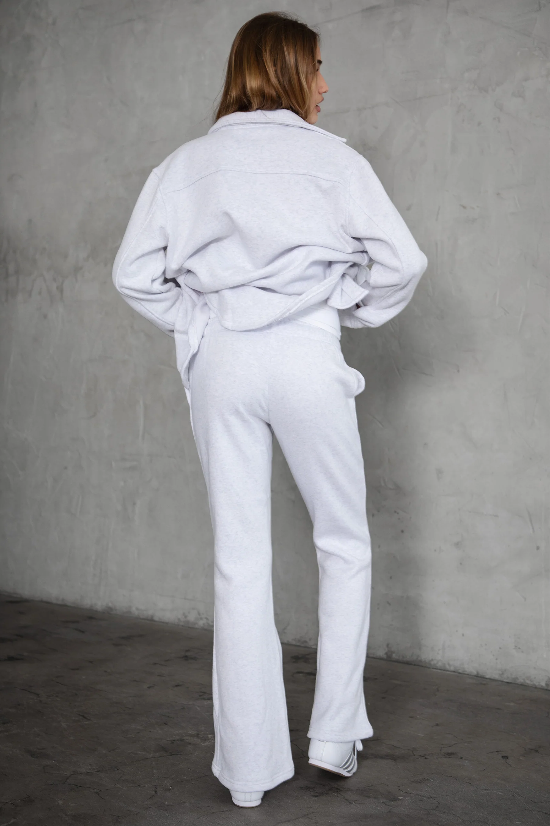 JIYA Essential Fleece Flare Sweat Pants - Image 21