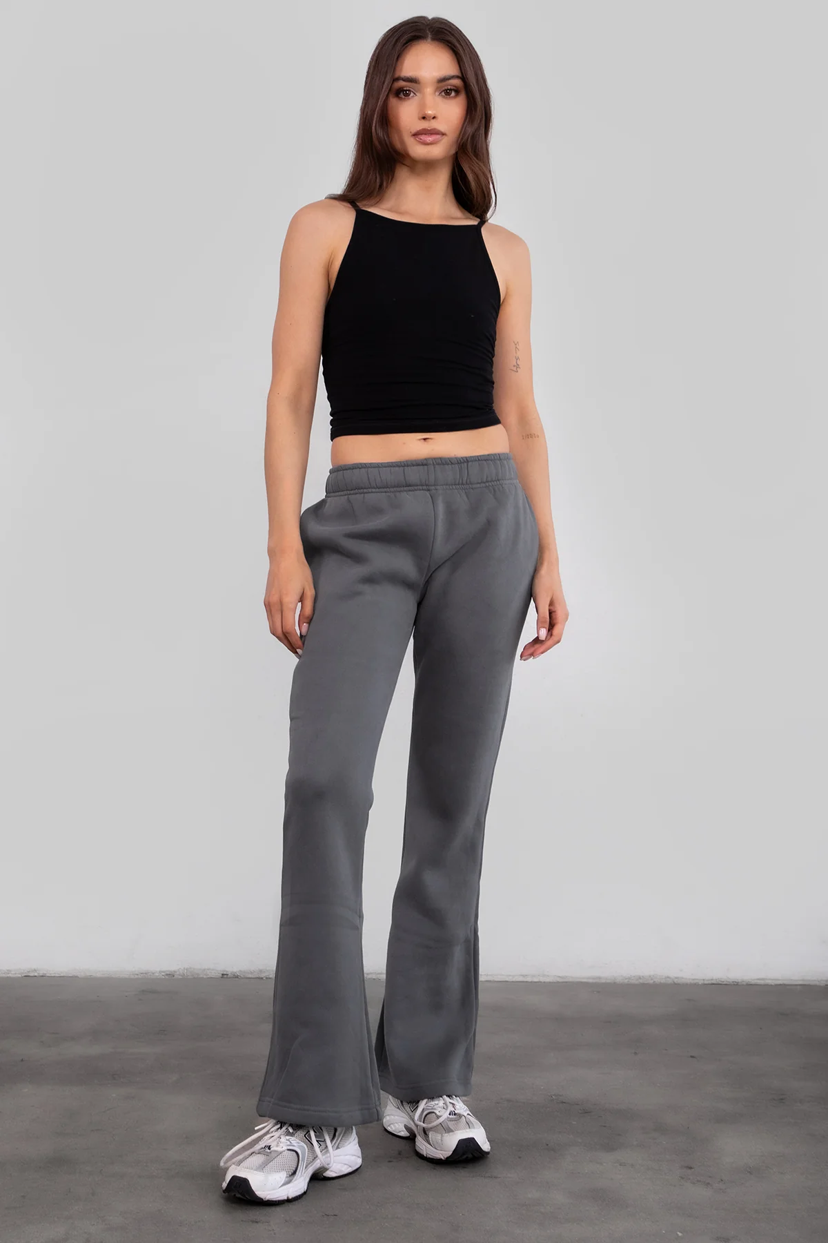 JIYA Essential Fleece Flare Sweat Pants - Image 29
