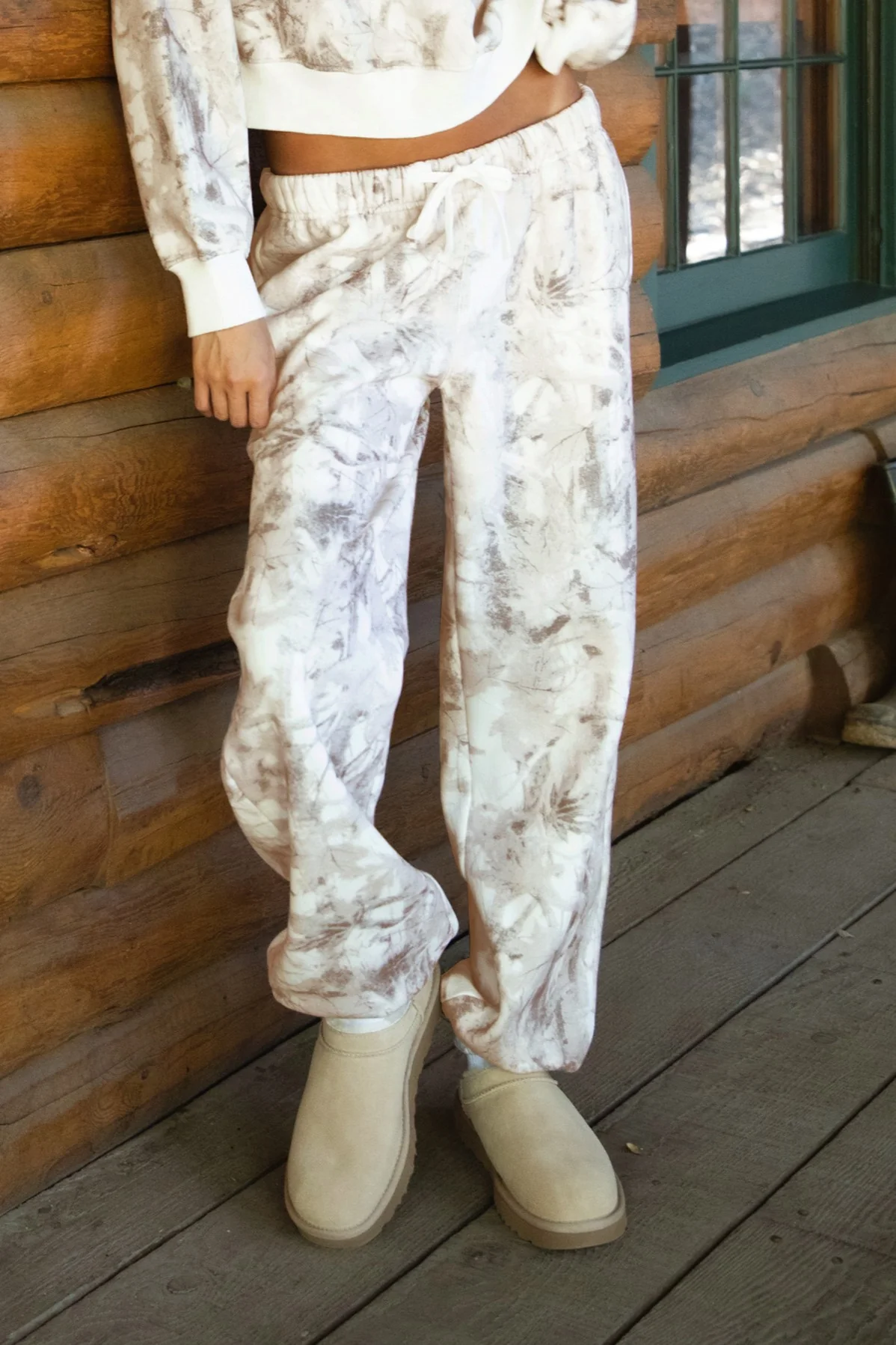 AVERY Light Camo Cloud Fleece Lounge Sweatpants [Pre-order]