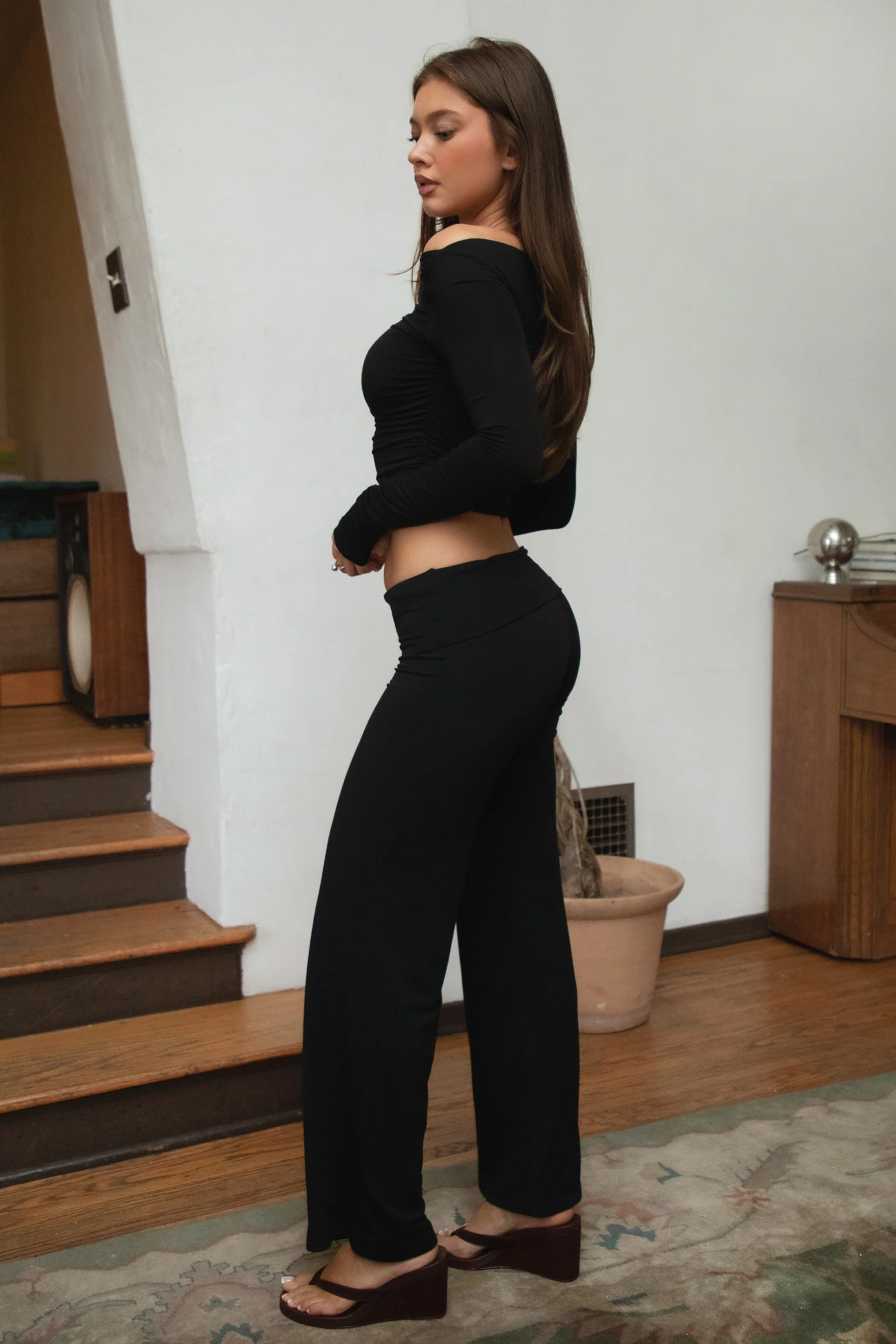 SORA Fold Over Straight Leg Leggings - Image 19