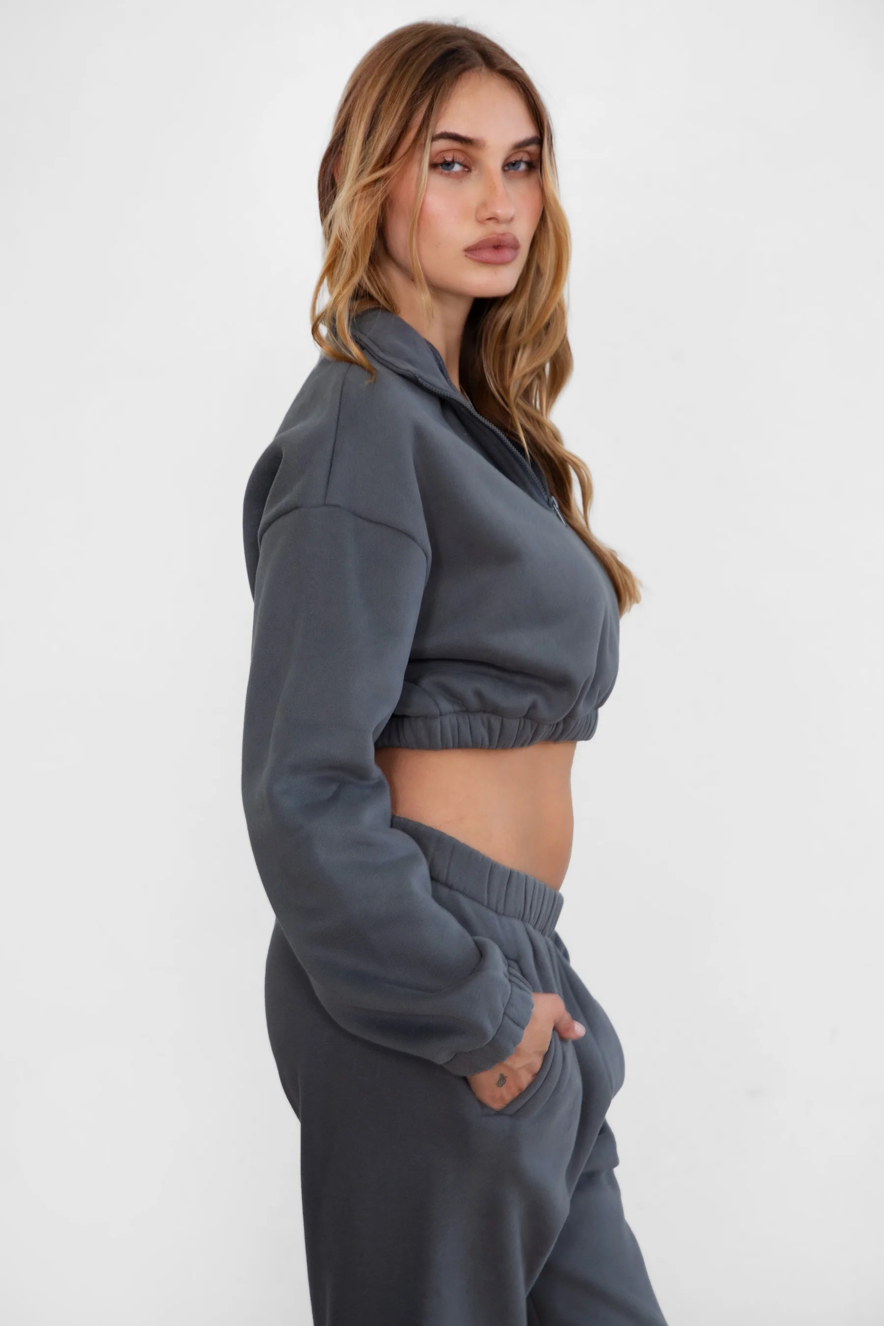 Amilee Plush Fleece Casual Cropped Pullover - Image 19