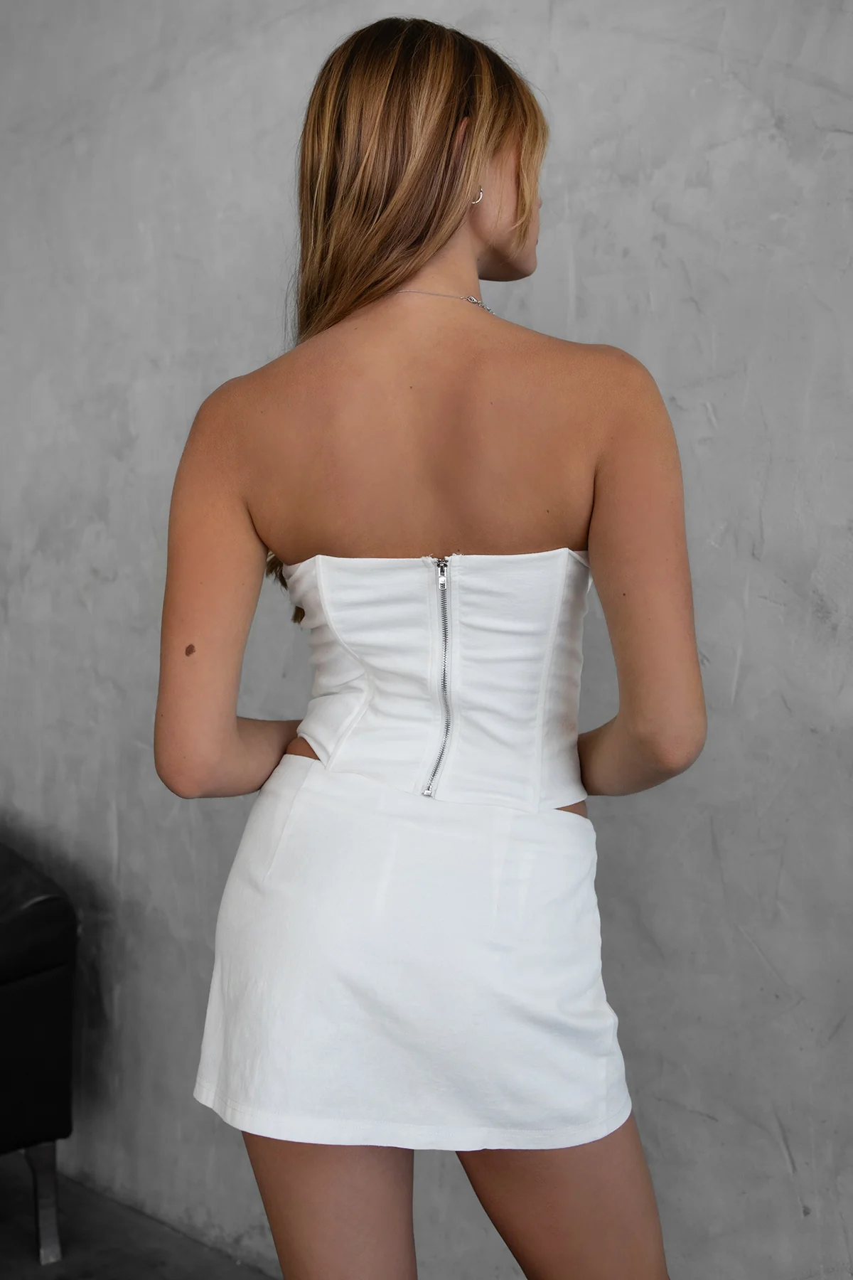 Janice Stretch Linen Strapless Bustier Top - Image 15